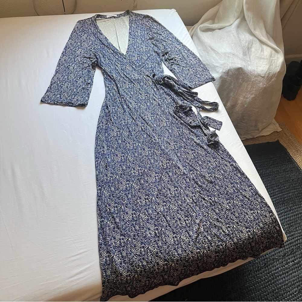 RODEBJER ivory blue abstract print viscose knit‎ long sleeve midi wrap dress